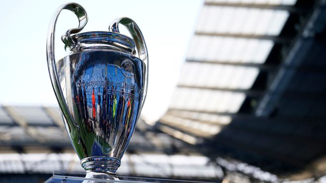 和球迷议论 和球迷议论